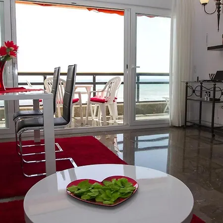 Carihuela Apartmán *